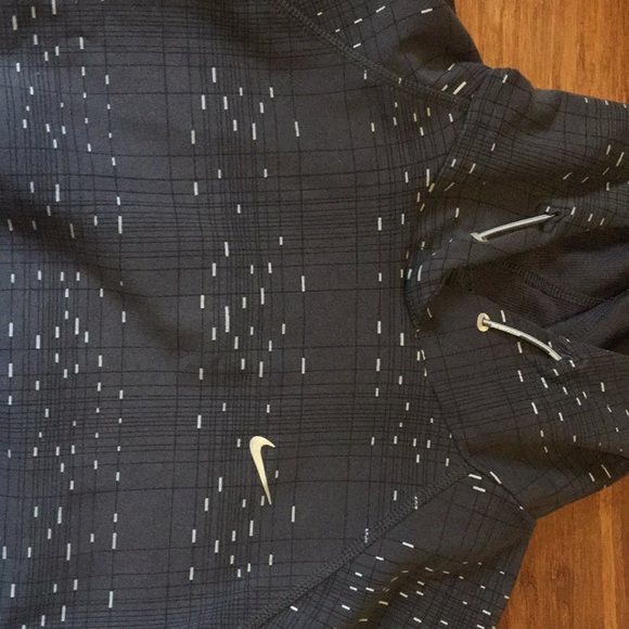 Nike pullover - Picture 3 of 3